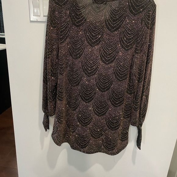 Size medium black and bronze top by Mandy Evans - Picture 6 of 6